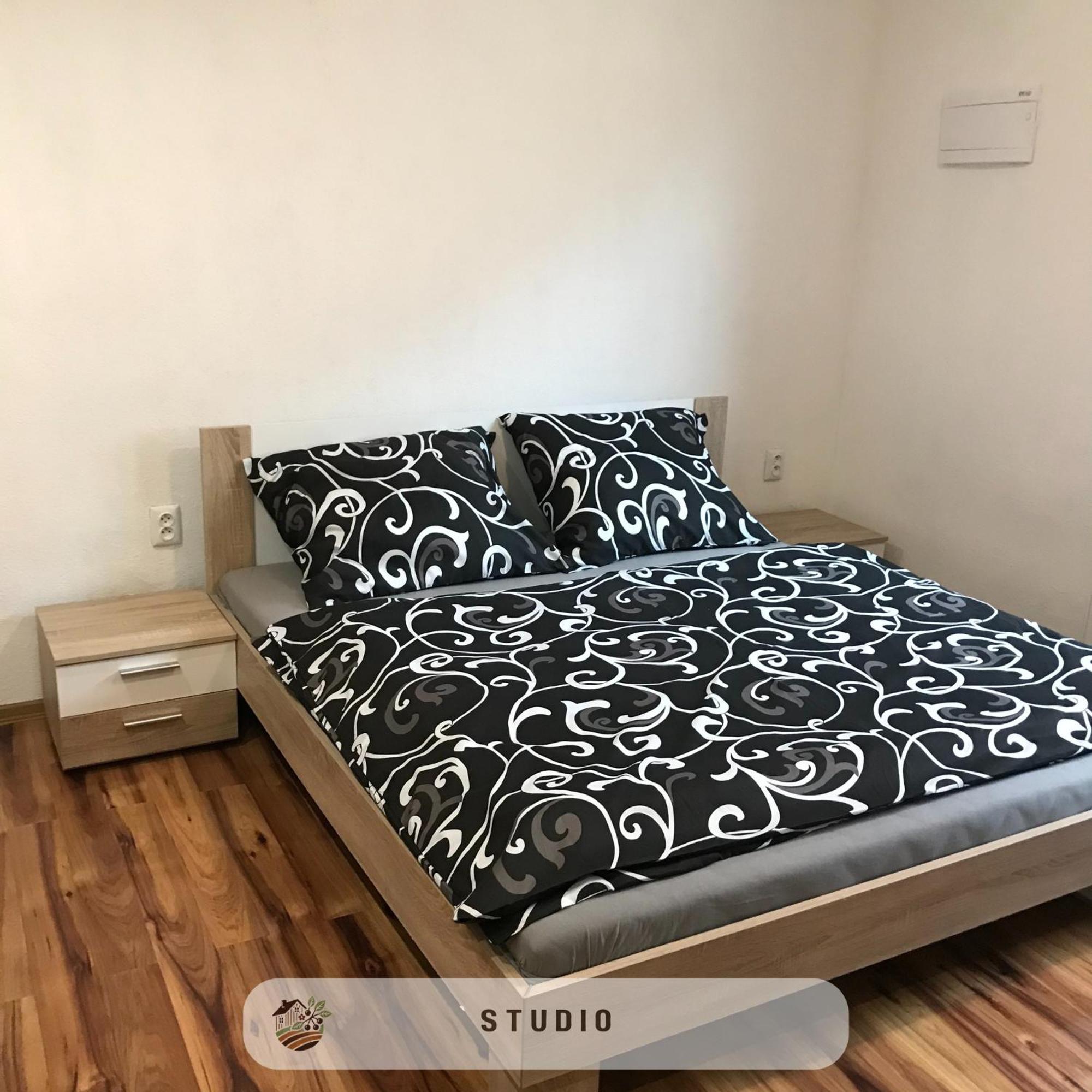 Apartmanovy Dom Visnove Extérieur photo