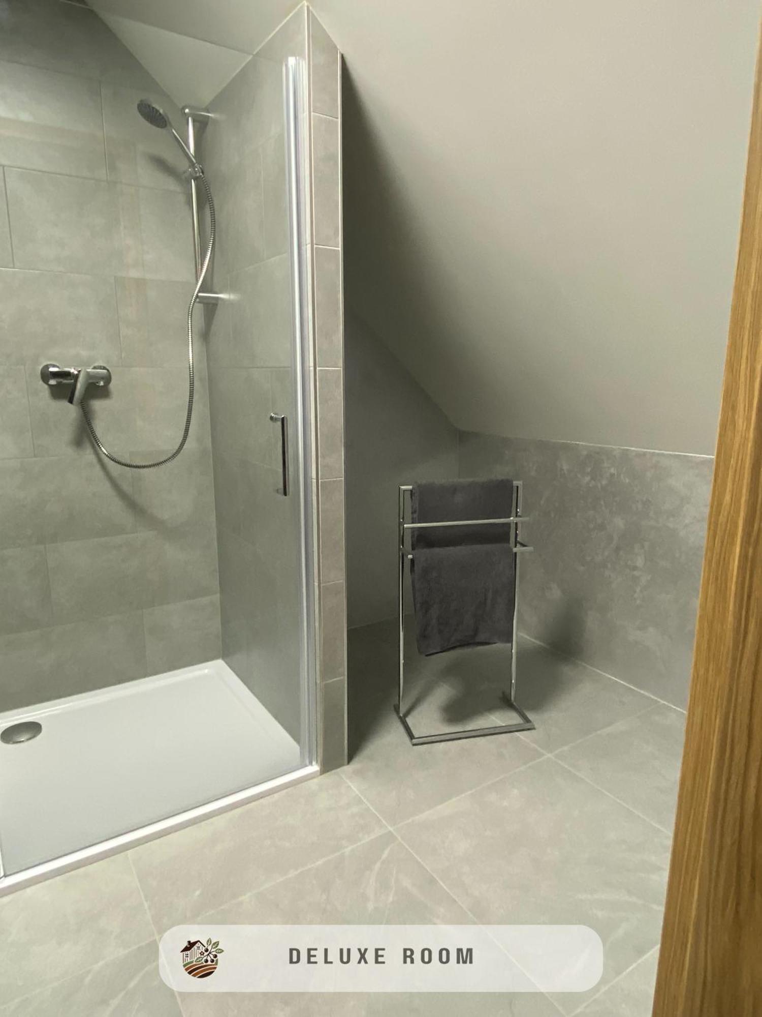 Apartmanovy Dom Visnove Extérieur photo