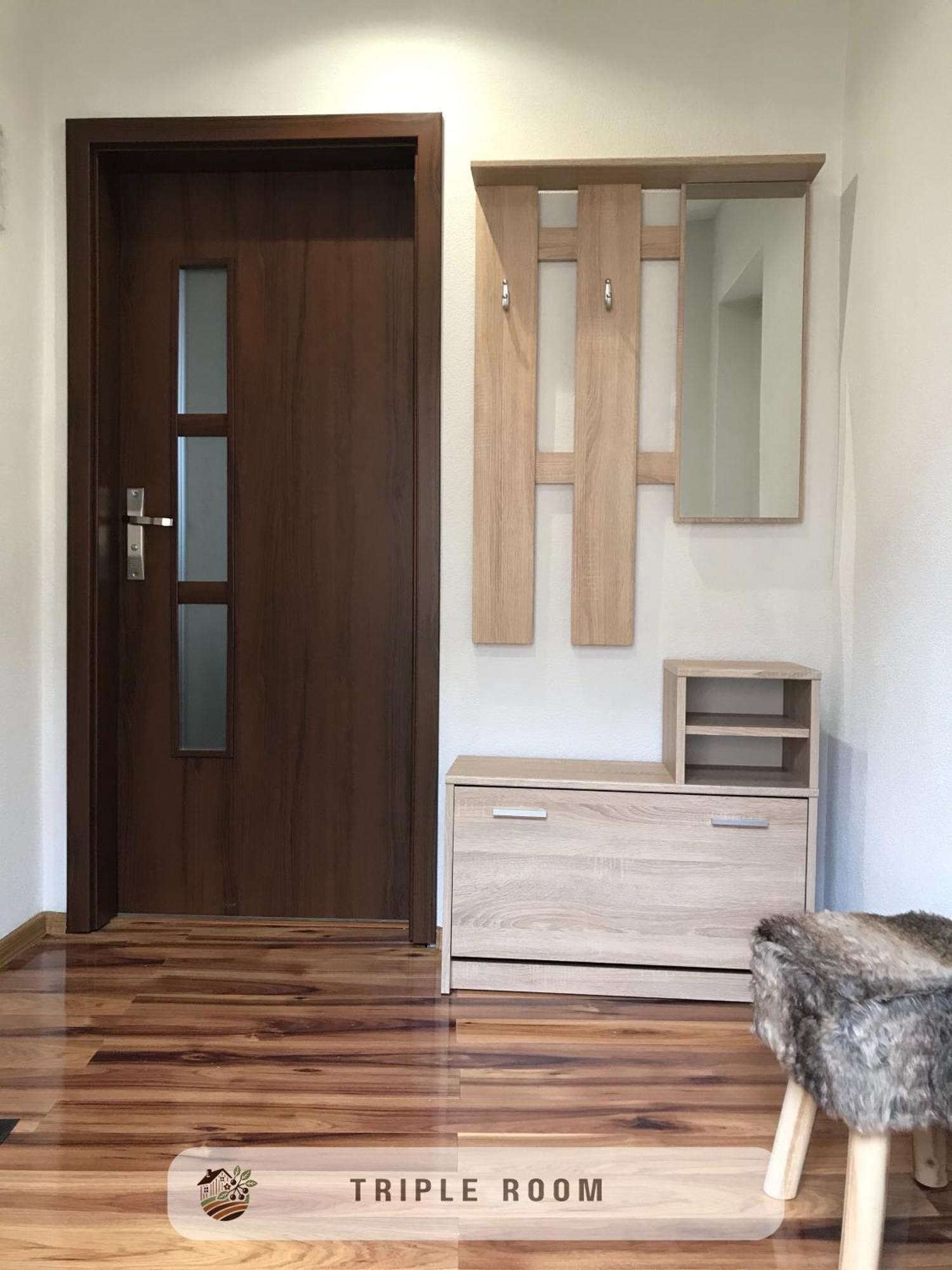 Apartmanovy Dom Visnove Extérieur photo